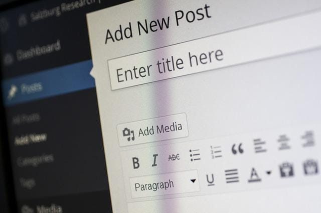 Bloggers 3 Blogging builds your email lists. ListLockr protects it.